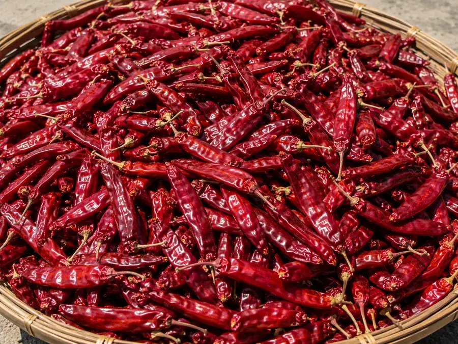 Red Chilli (Whole)